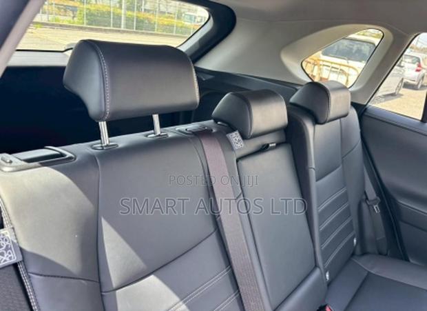 Toyota RAV4 Limited AWD 2019 Blue