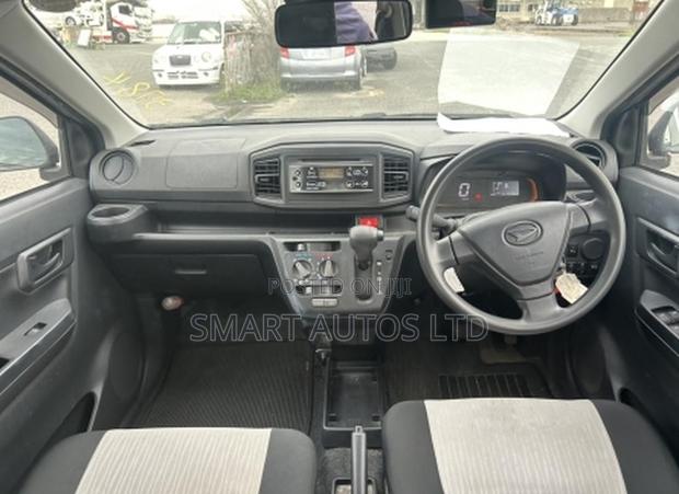 Daihatsu Mira 2019 Off white
