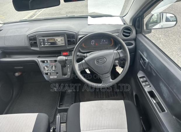 Daihatsu Mira 2019 Off white