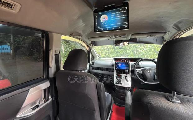 Toyota Voxy 2012 Black