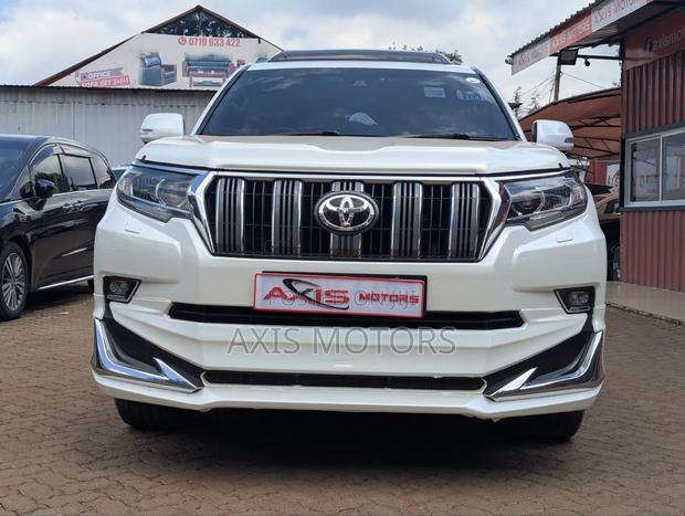 Toyota Land Cruiser Prado 2.7 2018 White