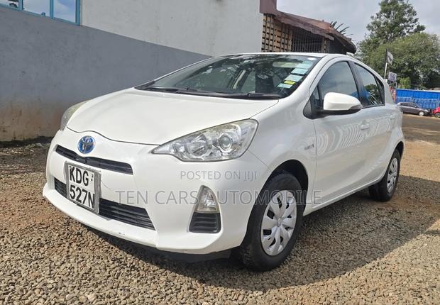 Toyota Aqua 2014 White