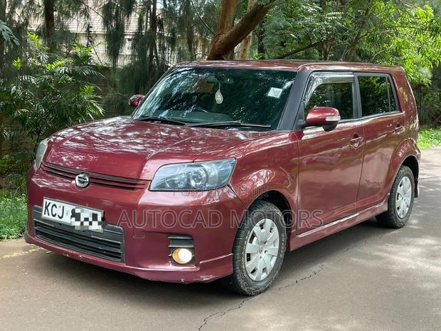 Toyota Corolla Rumion Hatchback 1.8 FWD 2009 Maroon