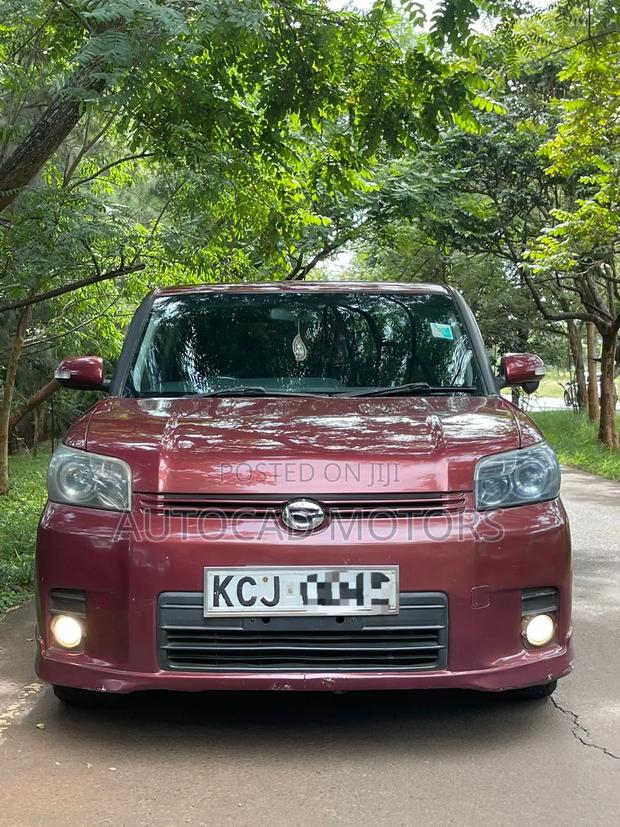 Toyota Corolla Rumion Hatchback 1.8 FWD 2009 Maroon