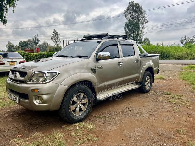 Toyota Hilux 3.0 D-4D Double Cab 2008 Beige