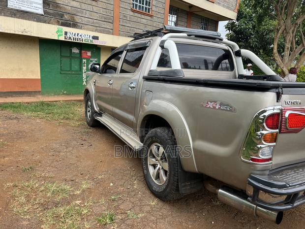 Toyota Hilux 3.0 D-4D Double Cab 2008 Beige