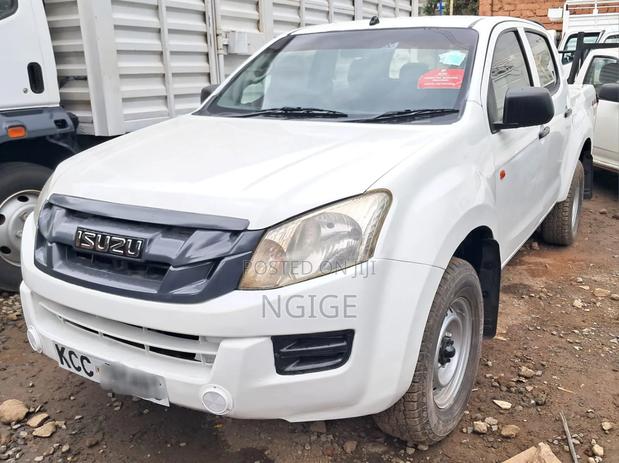 Isuzu D-MAX 2014 White