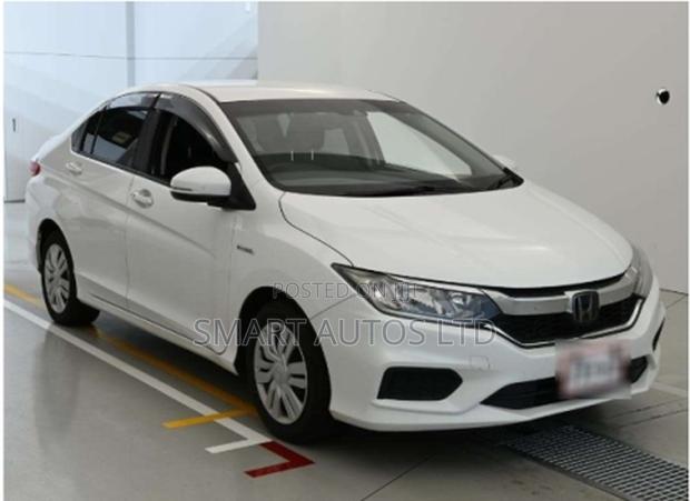 Honda Grace 1.5 Hybrid FWD 2019 Pearl