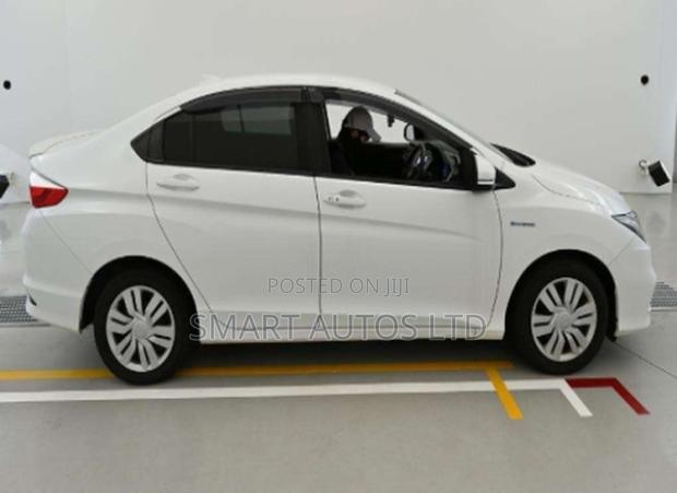 Honda Grace 1.5 Hybrid FWD 2019 Pearl