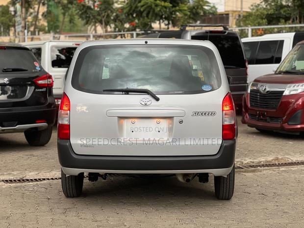 Toyota Succeed 2019 Silver