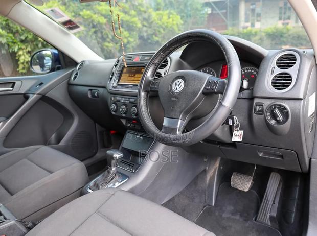 Volkswagen Tiguan 2009 Blue
