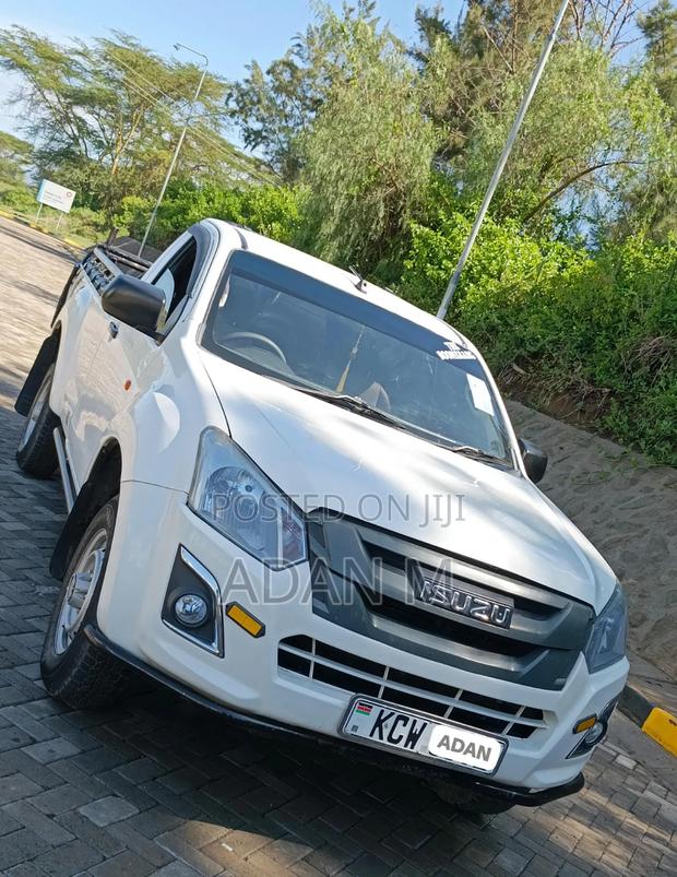 Isuzu D-MAX 2019 White