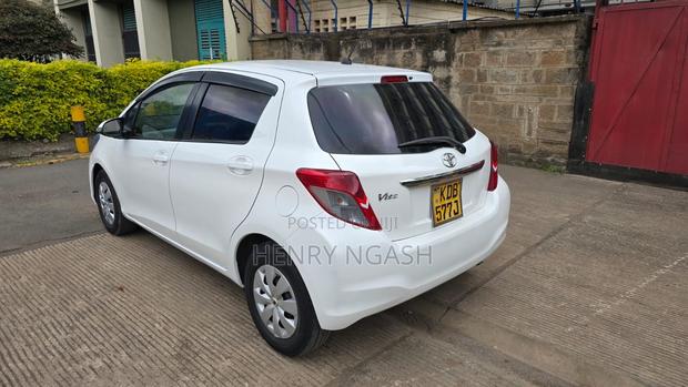 Toyota Vitz 2013 White