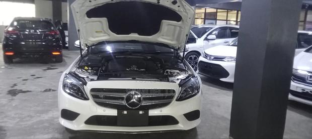 Mercedes-Benz C200 2019 White