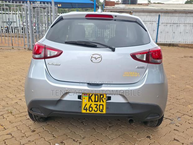 Mazda Demio 2018 Silver