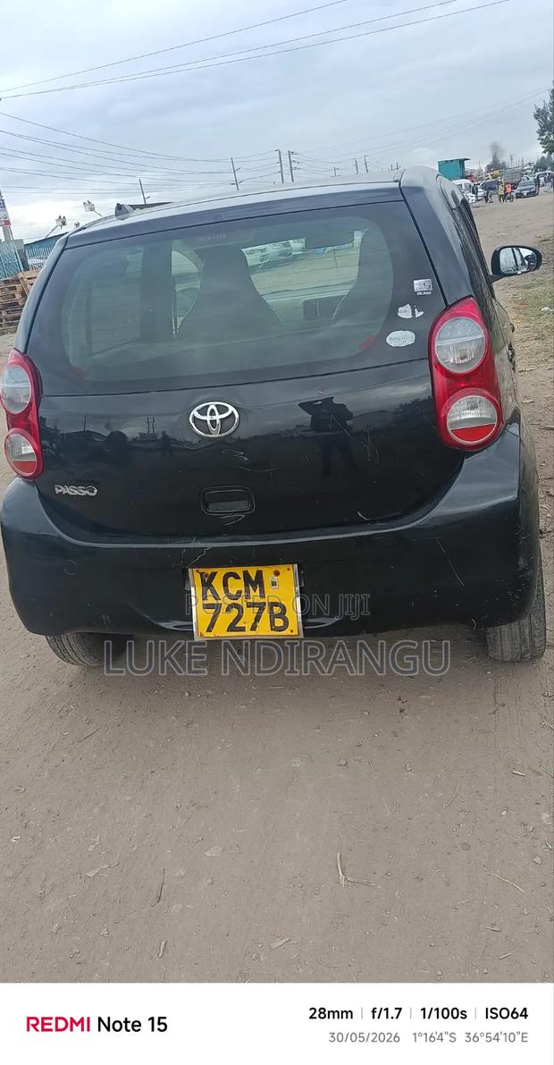 Toyota Passo 2010 Black