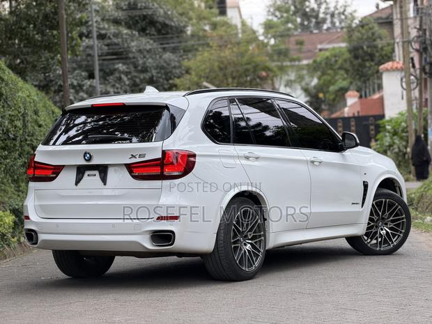 BMW X5 xDrive35d AWD 2018 White