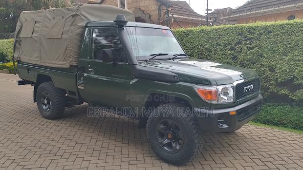 Toyota Land Cruiser 79 Series 2021 Green