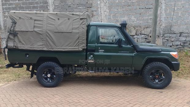 Toyota Land Cruiser 79 Series 2021 Green