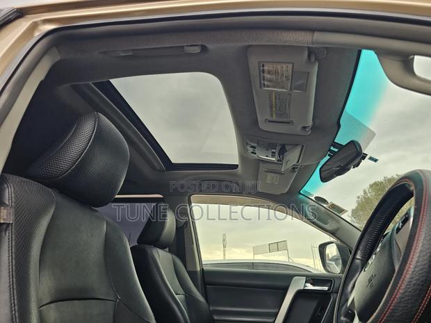 Toyota Land Cruiser Prado 2.7 i 2011 Gold