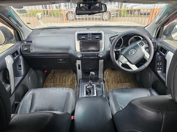 Toyota Land Cruiser Prado 2.7 i 2011 Gold