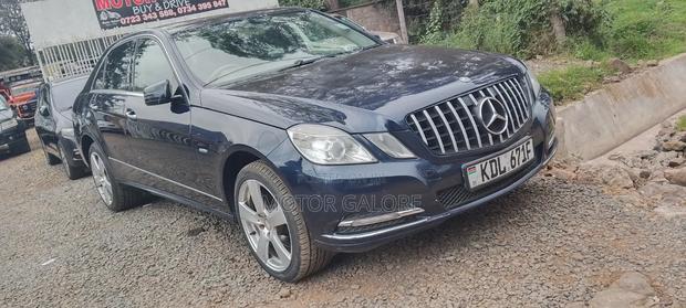 Mercedes-Benz E250 2011 Blue