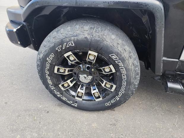 Toyota FJ Cruiser 2011 Black
