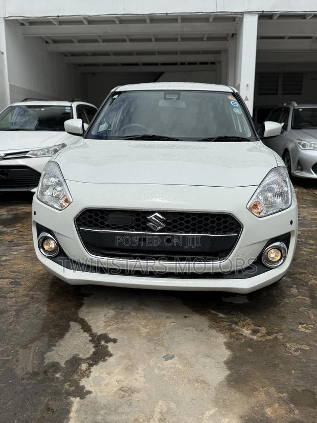 Suzuki Swift 2019 White