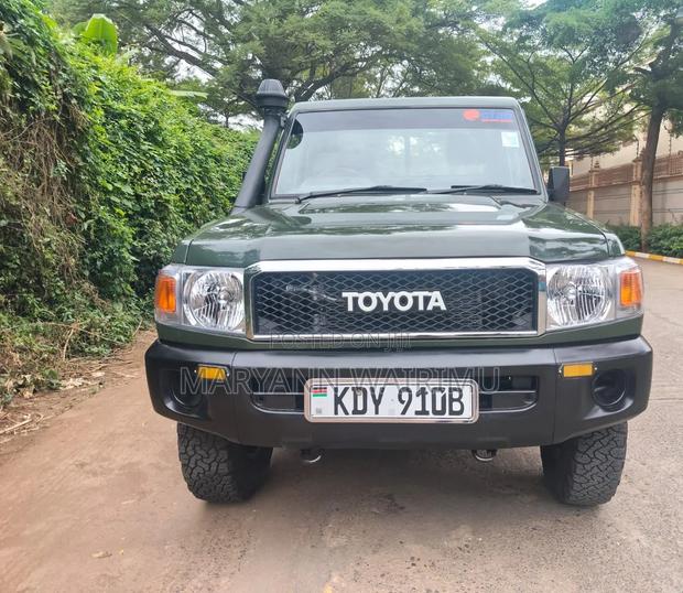 Toyota Land Cruiser 79 Series 2008 Green