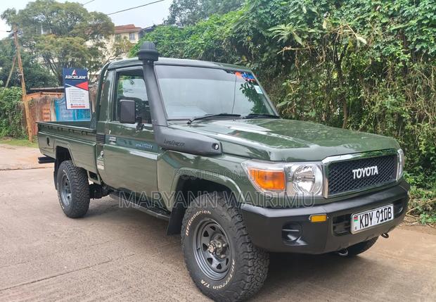 Toyota Land Cruiser 79 Series 2008 Green