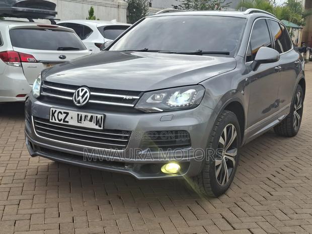 Volkswagen Touareg TDI Executive 4dr SUV AWD (3.0L 6cyl Turbodiesel 8A)