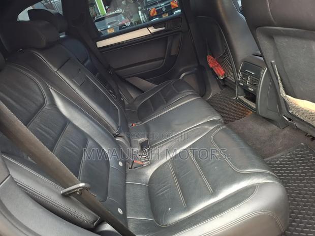 Volkswagen Touareg TDI Executive 4dr SUV AWD (3.0L 6cyl Turbodiesel 8A)