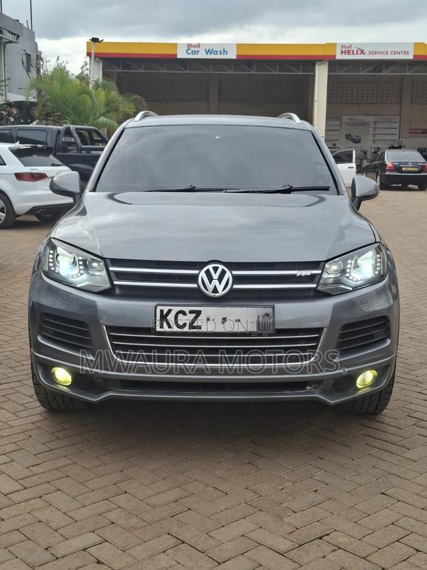 Volkswagen Touareg TDI Executive 4dr SUV AWD (3.0L 6cyl Turbodiesel 8A)