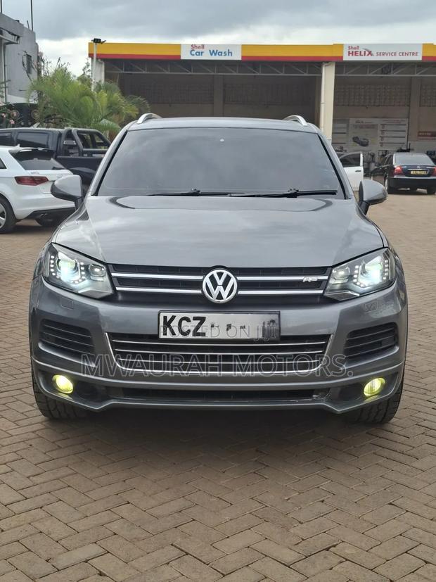 Volkswagen Touareg TDI Executive 4dr SUV AWD (3.0L 6cyl Turbodiesel 8A)