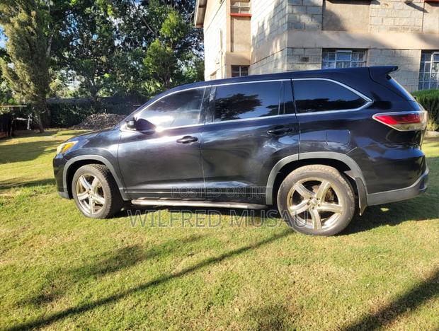 Toyota Kluger 2013 Black