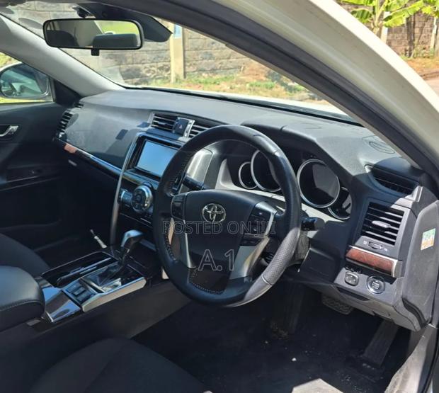 Toyota Mark X 2.5 RWD 2018 White