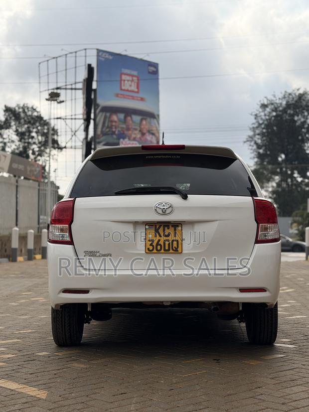 Toyota Corolla Fielder 2013 White