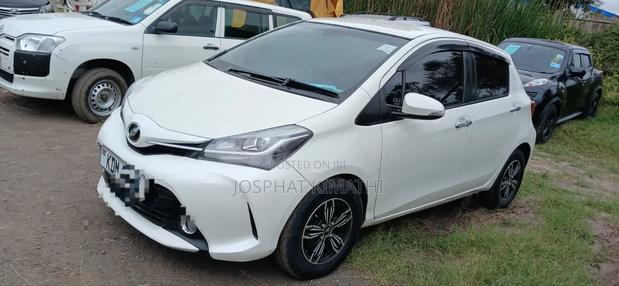 Toyota Vitz 2016 Pearl