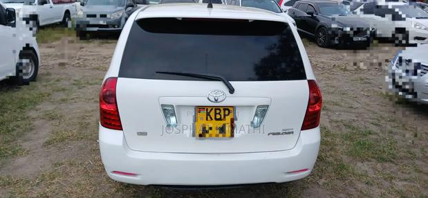 Toyota Corolla Fielder 2005 White