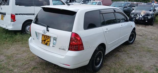 Toyota Corolla Fielder 2005 White