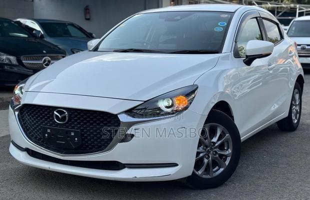 Mazda 2 2020 White