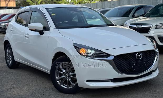 Mazda 2 2020 White