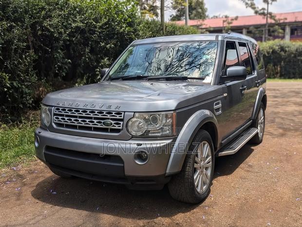 Land Rover Discovery 2012 Gray