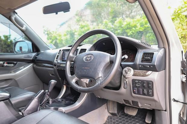 Toyota Land Cruiser Prado 2008 Silver