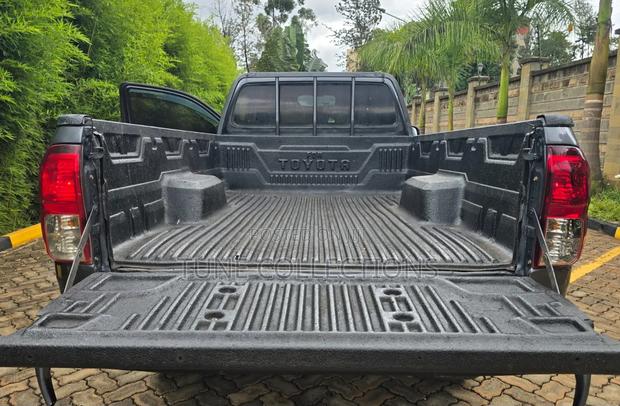 Toyota Hilux 2.4 Diesel 2020 Gray