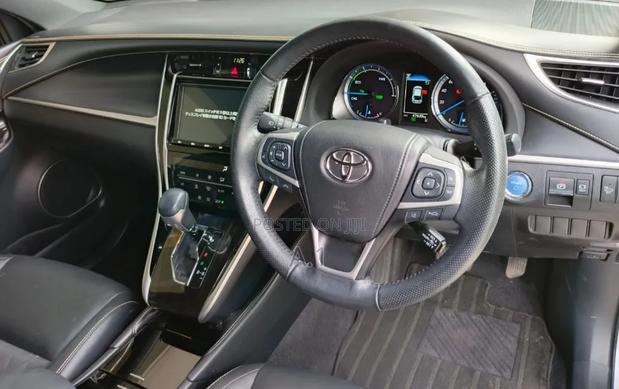 Toyota Harrier 2.5 Hybrid GR Sport 2019 Pearl