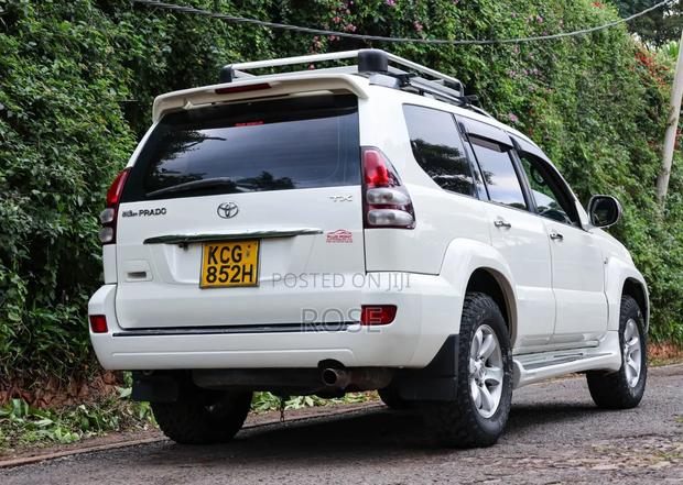 Toyota Land Cruiser Prado 2009 White