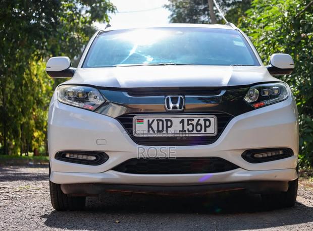 Honda Vezel 2017 White