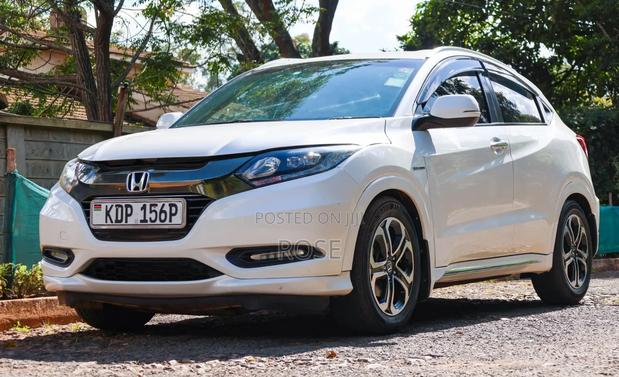 Honda Vezel 2017 White