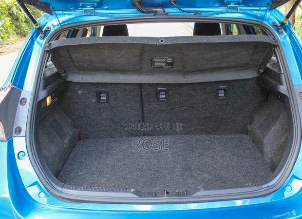 Toyota Auris 2015 Blue